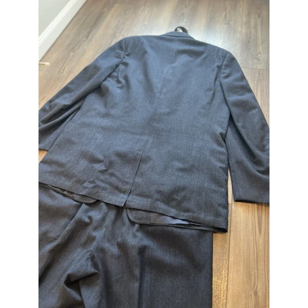 Botany 500 Wool Suit Charcoal Gray, 42R, 34”x33”, Custom Tailored, Tom James Tie